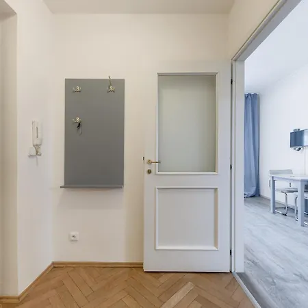 Vita Nejedleho Apartments Prague Exterior photo